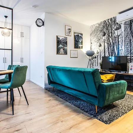 Szechenyi - Free Private Parking Apartment *