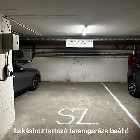Szechenyi - Free Private Parking